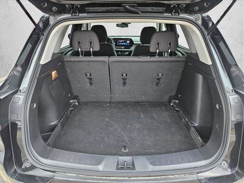 Used 2025 Chevrolet TrailBlazer LT AWD/4WD image 6
