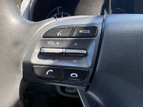 Used 2019 Hyundai Kona SEL FWD image 12