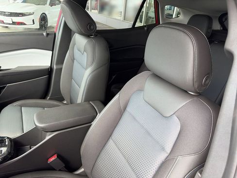 New 2026 Chevrolet Trax LT w/ Driver Confidence Package FWD image 11