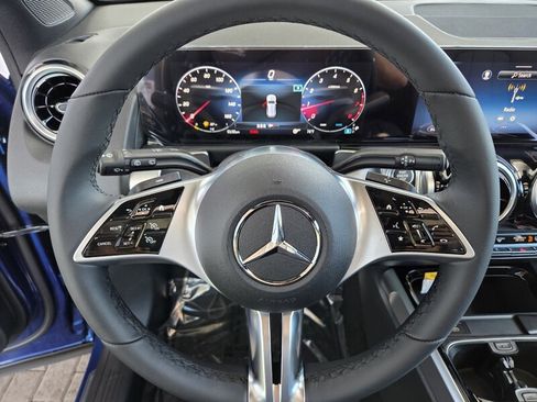 New 2026 Mercedes-Benz GLB 250 image 22