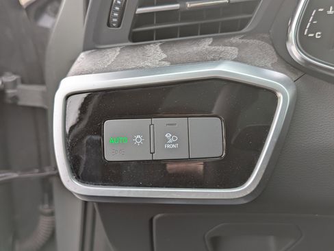 Used 2024 Audi A6 Premium Plus image 20