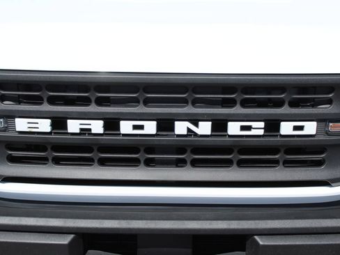 Used 2025 Ford Bronco Big Bend AWD/4WD image 9