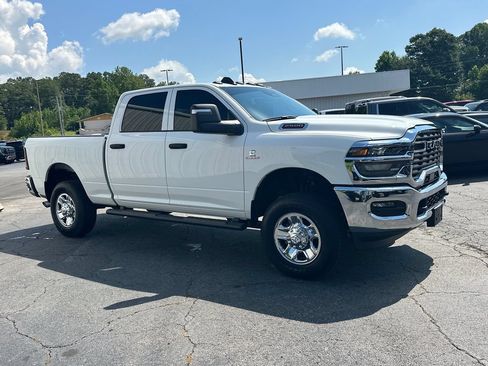 Used 2025 RAM 2500 Tradesman AWD/4WD image 4