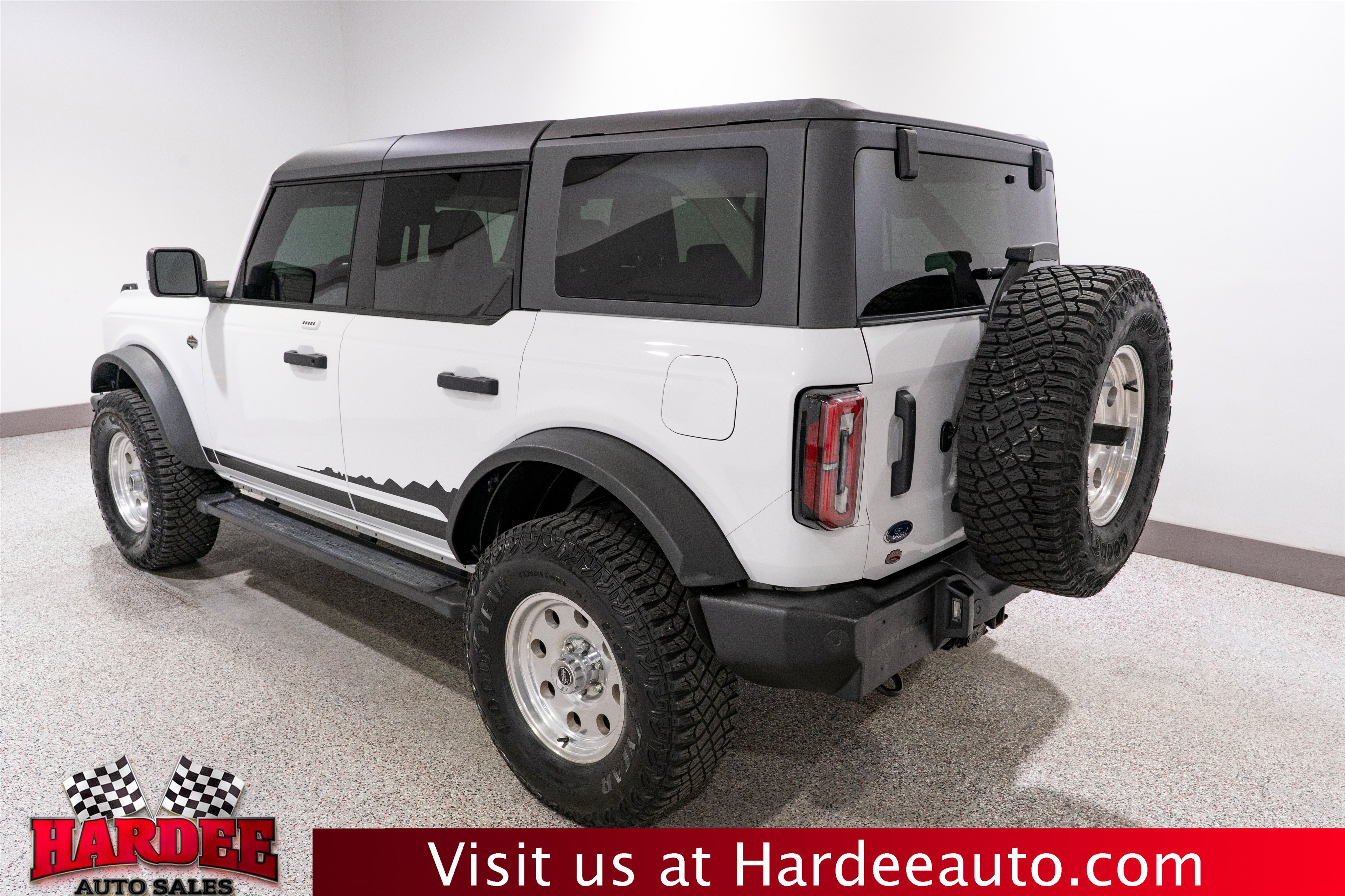 Used 2023 Ford Bronco Wildtrak AWD/4WD image 3