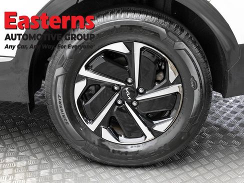 Used 2023 Kia Sportage LX AWD/4WD image 8