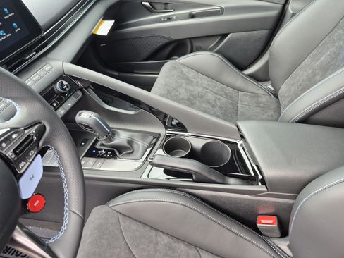 New 2026 Hyundai Elantra N FWD image 20