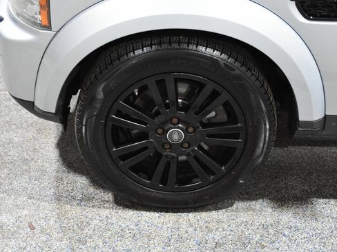 Used 2010 Land Rover LR4 HSE image 15