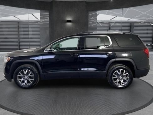 Used 2023 GMC Acadia SLT AWD/4WD image 8