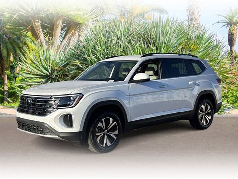 New 2026 Volkswagen Atlas SE image 1