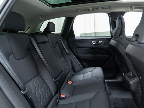 New 2026 Volvo XC60 B5 Core w/ Climate Package image 24