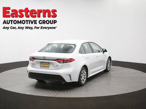 Used 2025 Toyota Corolla LE FWD image 38