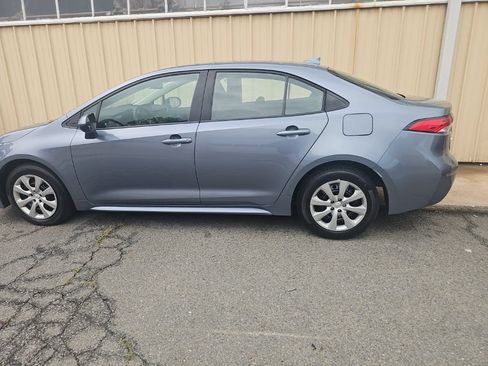 Used 2024 Toyota Corolla LE FWD image 4