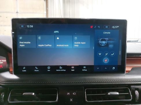 Used 2022 Lincoln Nautilus Reserve w/ Monochromatic Package AWD/4WD image 23