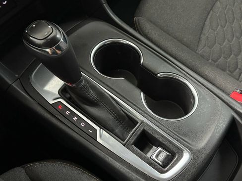 Used 2020 Chevrolet Equinox LT image 26