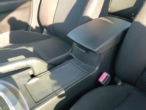 Used 2011 MAZDA MAZDA3 i Touring image 21