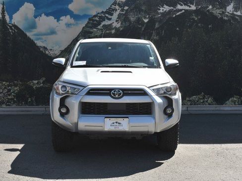 Used 2024 Toyota 4Runner TRD Off-Road Premium AWD/4WD image 5