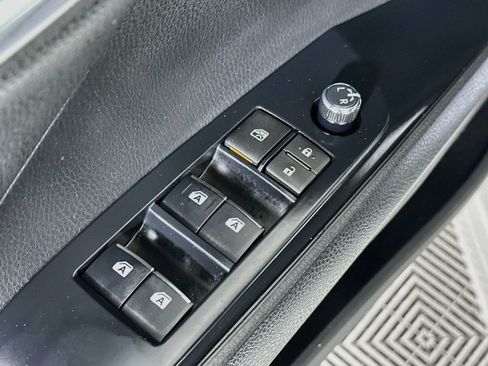 Certified 2019 Toyota Camry XSE FWD image 17