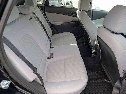 Used 2023 Hyundai Kona SEL AWD/4WD image 29