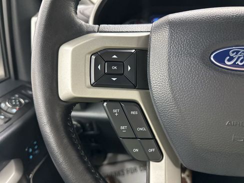 Used 2022 Ford F250 Lariat w/ Lariat Ultimate Package image 35