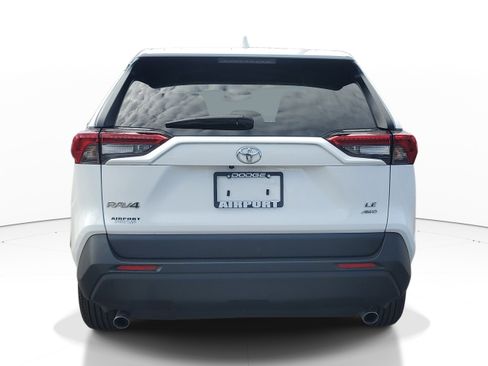Used 2025 Toyota RAV4 LE AWD/4WD image 6