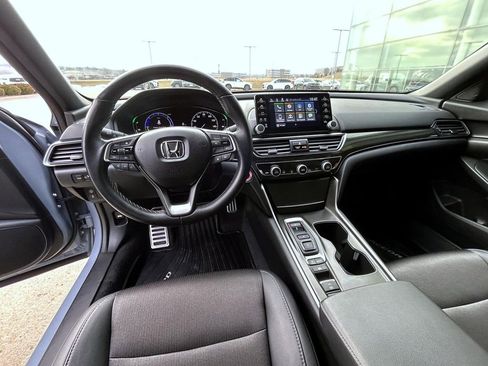 Used 2022 Honda Accord Sport image 12