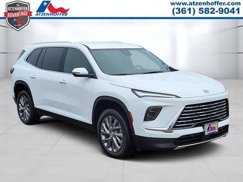 Certified 2025 Buick Enclave Preferred FWD image 1