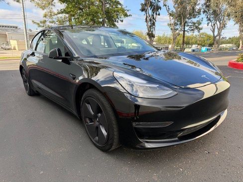 Used 2023 Tesla Model 3 Standard Range RWD image 2