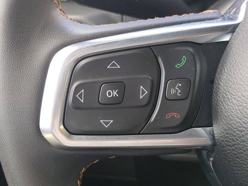 Used 2023 Jeep Wrangler Unlimited Sahara AWD/4WD image 28