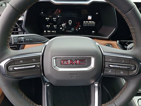 New 2026 GMC Canyon AT4 w/ AT4 Premium Package AWD/4WD image 9