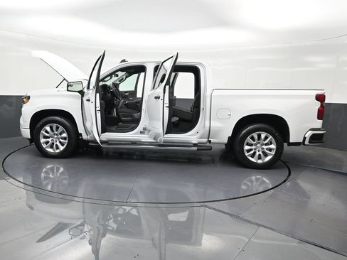 Used 2023 Chevrolet Silverado 1500 Custom RWD image 33