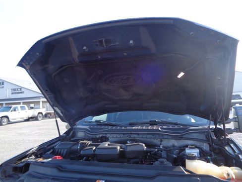 Used 2017 Ford F250 Lariat w/ Lariat Value Package image 31