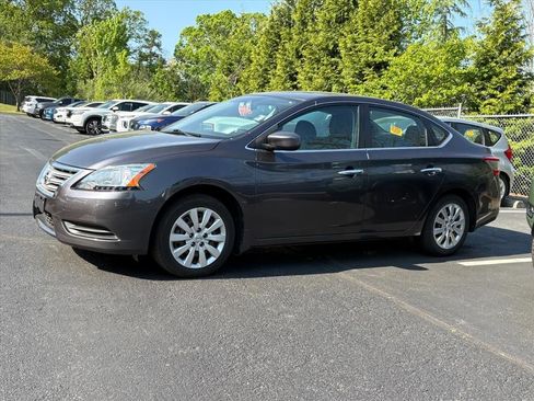 Used 2015 Nissan Sentra SV FWD image 4
