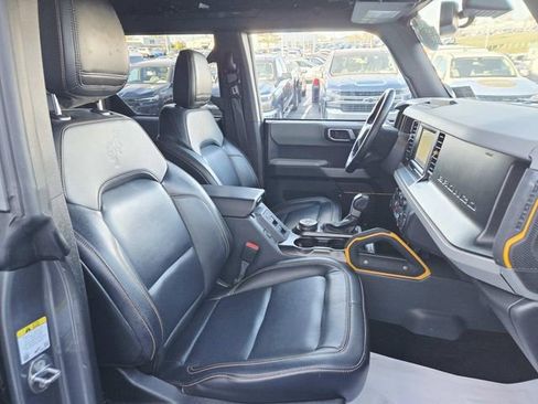 Used 2023 Ford Bronco Badlands w/ Sasquatch Package image 13