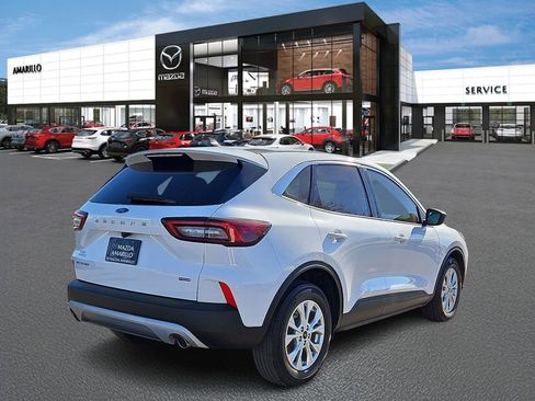 Used 2023 Ford Escape Active image 4