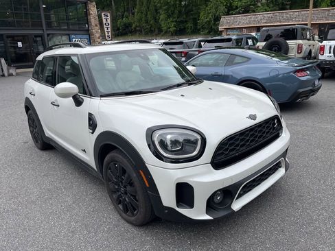 Used 2024 MINI Cooper Countryman S AWD/4WD image 2