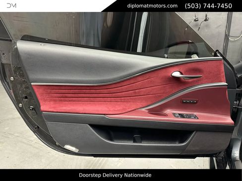 Used 2018 Lexus LC 500 Coupe image 33