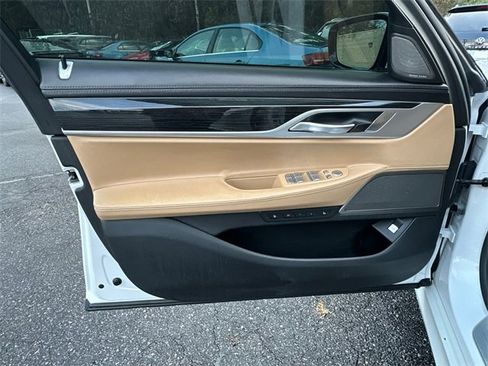 Used 2019 BMW 750i xDrive 750i xDrive w/ Executive Package image 10