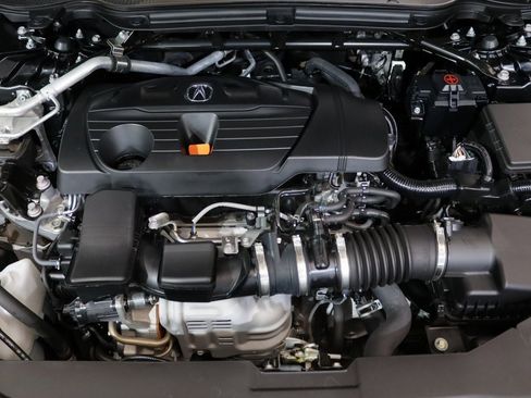 Certified 2025 Acura TLX w/ Technology Package image 27