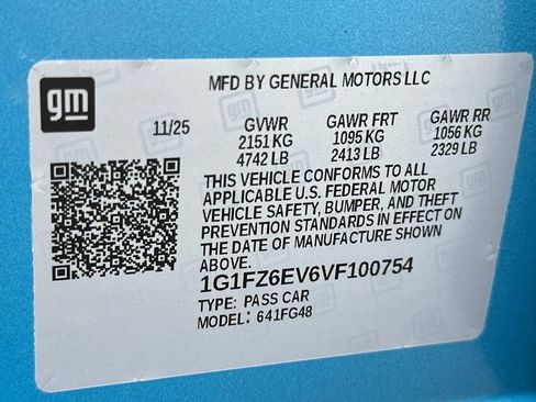 New 2027 Chevrolet Bolt RS w/ Technology Package FWD image 36