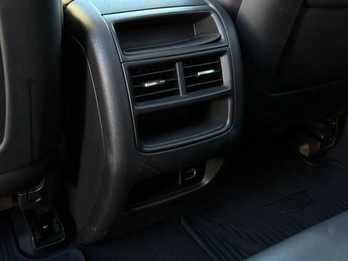 Used 2018 Cadillac XT5 Luxury w/ Driver Awareness Package image 18