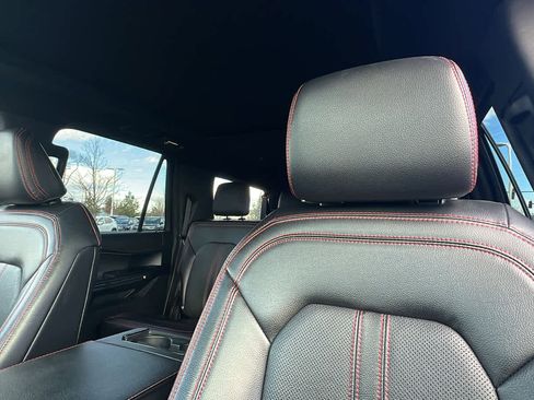 Used 2021 Ford Expedition Max Limited image 11