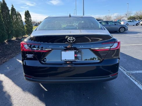 Certified 2025 Toyota Camry LE image 3