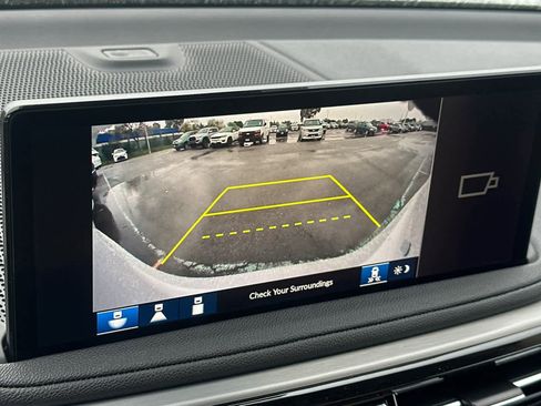 Used 2025 Acura MDX SH-AWD w/ Technology Package image 17