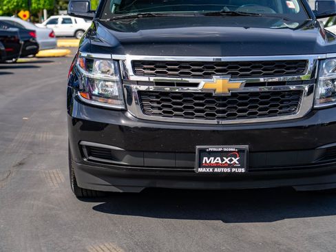 Used 2019 Chevrolet Suburban LT AWD/4WD image 5