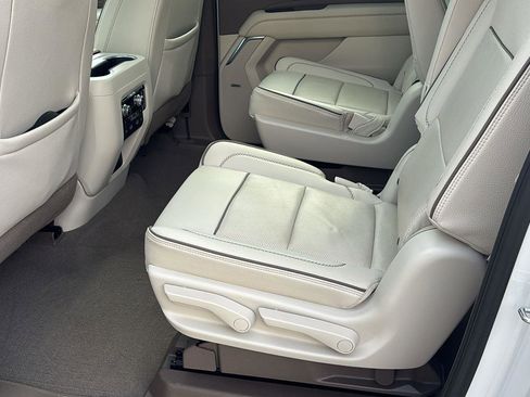 Certified 2023 GMC Yukon XL Denali image 16