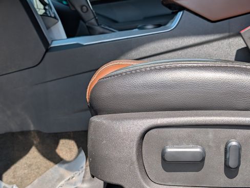 Used 2013 Ford Explorer Limited FWD image 24