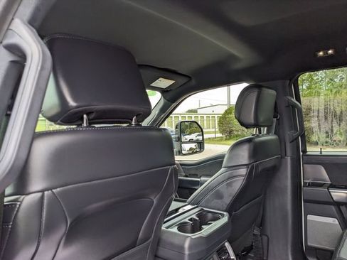 Used 2025 Ford F150 Platinum AWD/4WD image 19