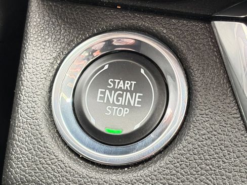 Used 2025 Buick Envista Sport Touring image 30