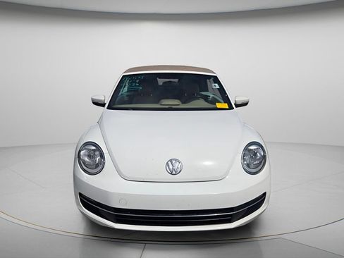 Used 2014 Volkswagen Beetle TDI FWD image 3