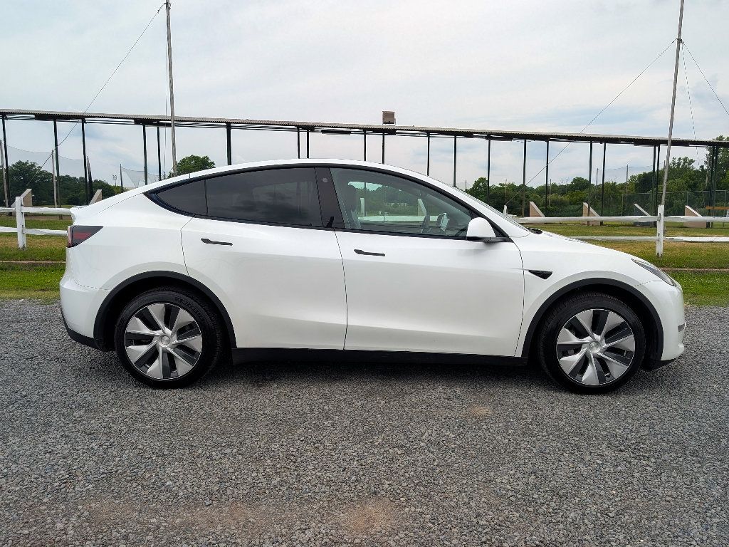 Used 2023 Tesla Model Y Long Range AWD/4WD image 4
